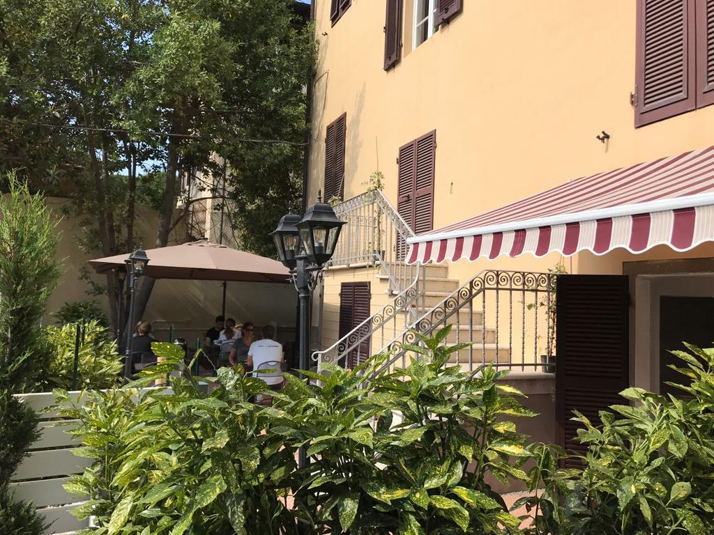 Villa Tower Inn Pisa Bagian luar foto